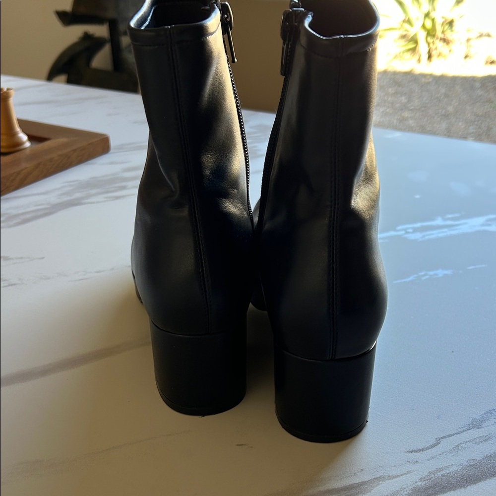 Jefferey Campbell black platform boots. - Picture 5 of 12